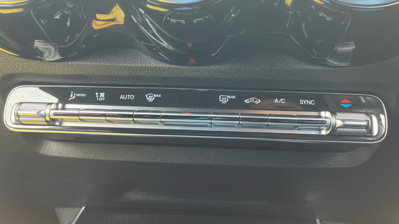 Mercedes-Benz GLB 200 AMG Line Premium 5dr 7G-Tronic Petrol Estate